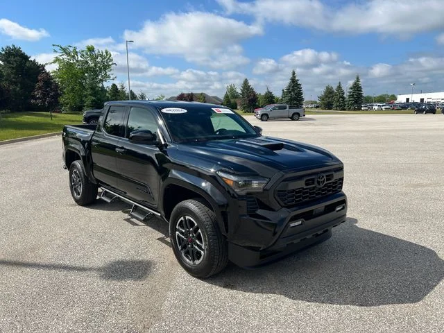 2026 Toyota Tacoma TRD Sport - Photo 3