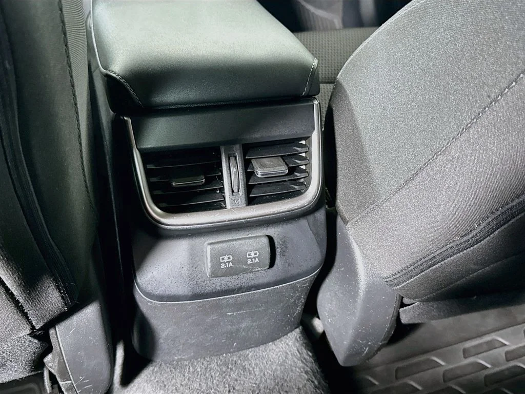 Used 2022 Crystal White Pearl Subaru Premium image 24