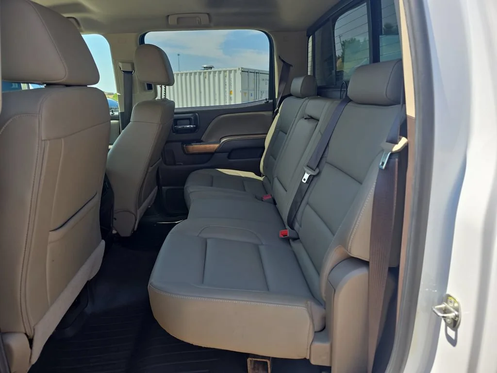 Used 2018 SUMMIT WHITE Chevrolet LTZ image 15