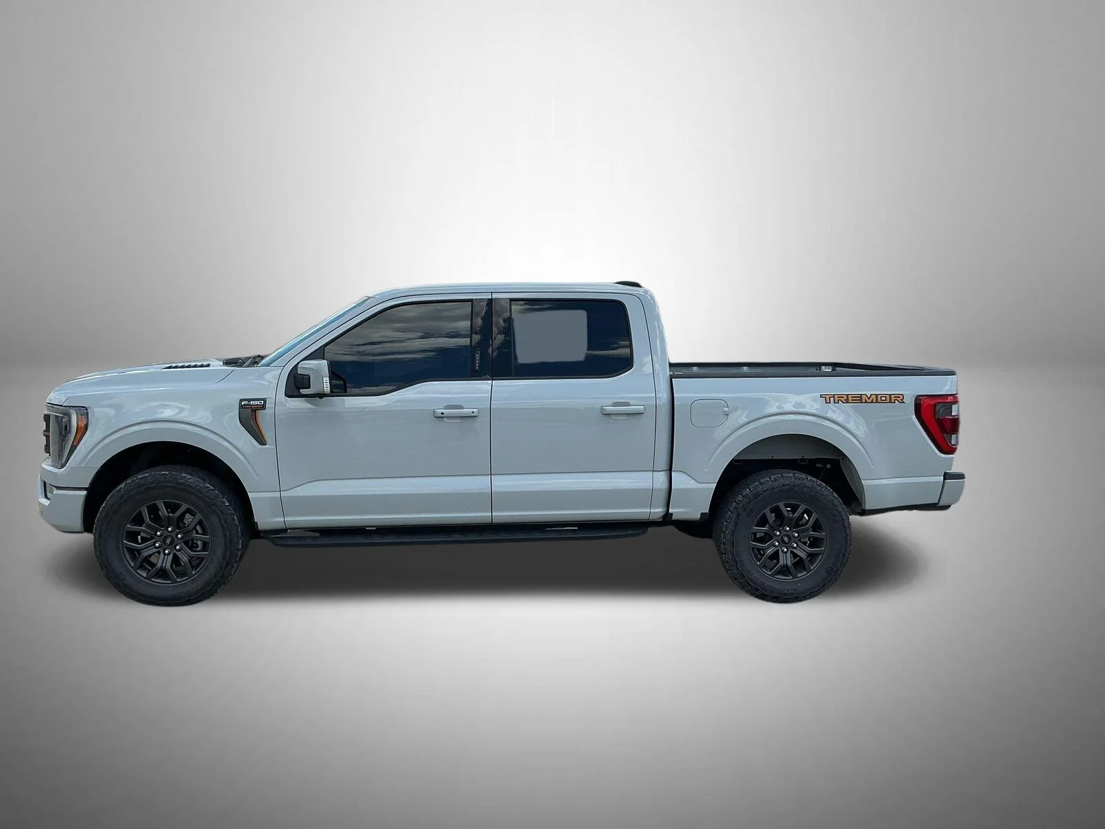 Used 2023 White Ford Tremor image 2
