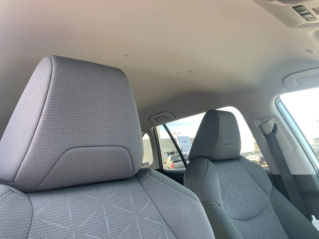 Used 2025 Silver Toyota XLE image 19