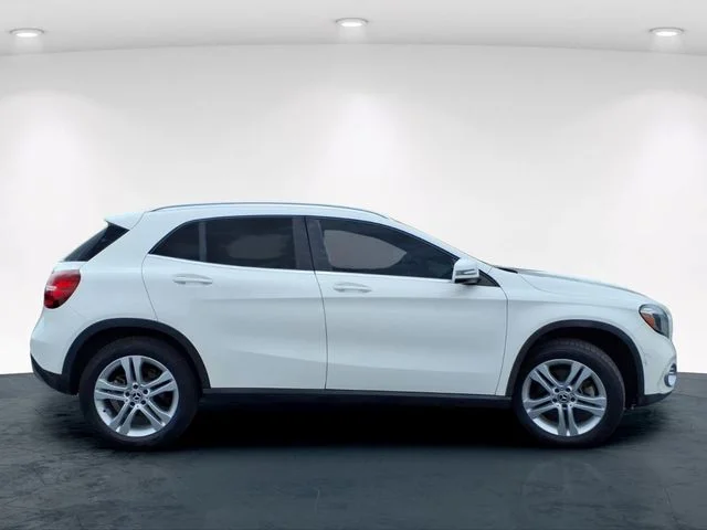 Used 2020 White Mercedes-Benz GLA 250 image 5