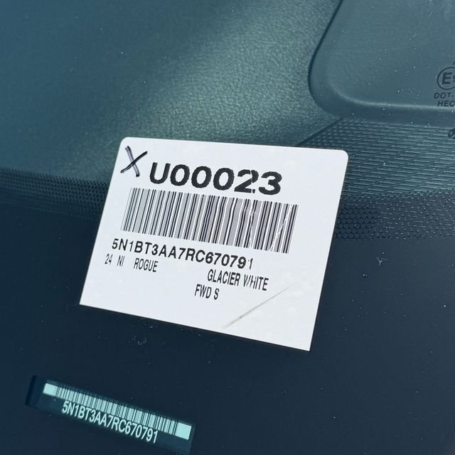 Used 2024 White Nissan S image 13