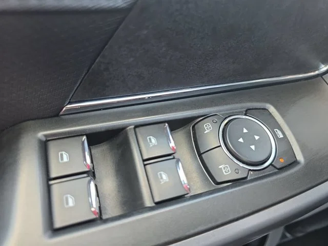 Used 2025 Gray Ford XLT image 27