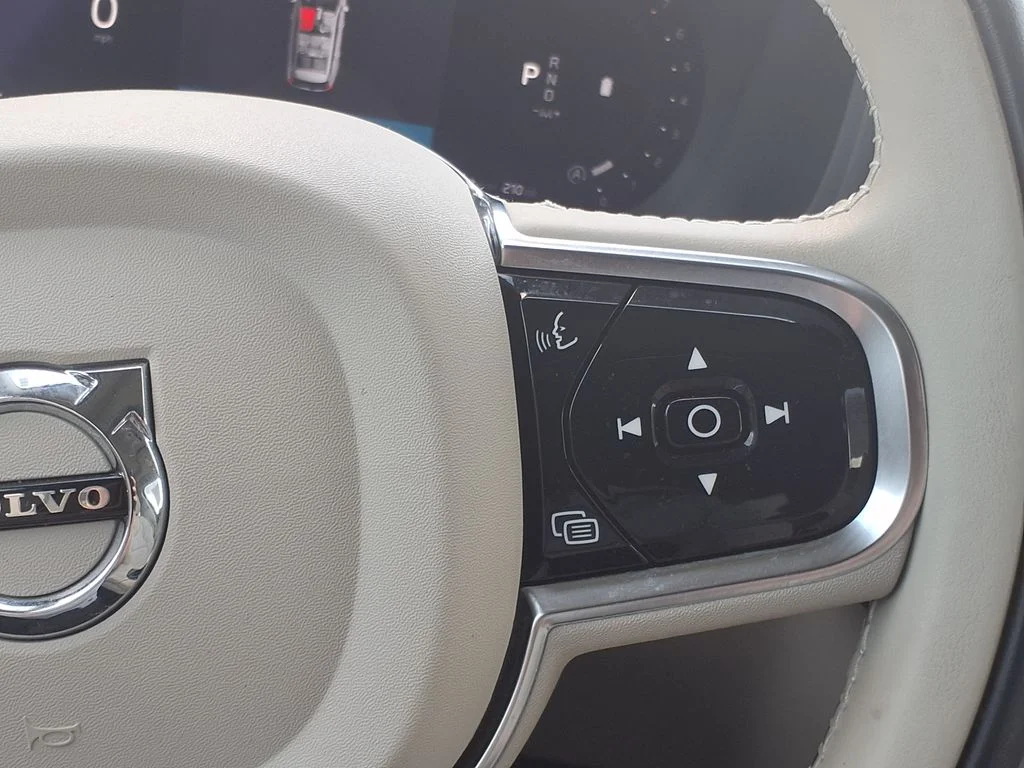 Certified Used 2024  Volvo B6 Plus Bright Theme image 30