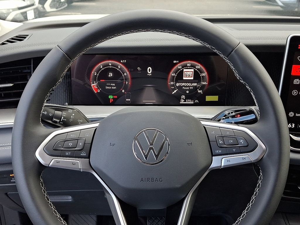 2025 Volkswagen Tiguan SE - Photo 9