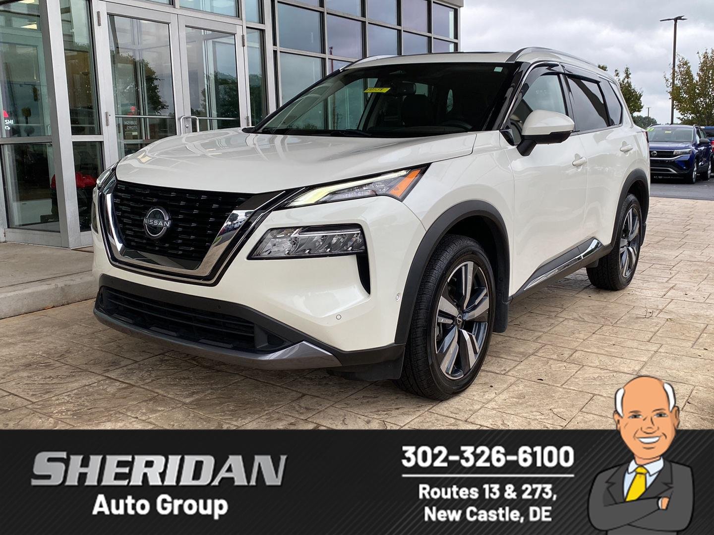 Certified Used 2023 Pearl White Tricoat Nissan SL image 1