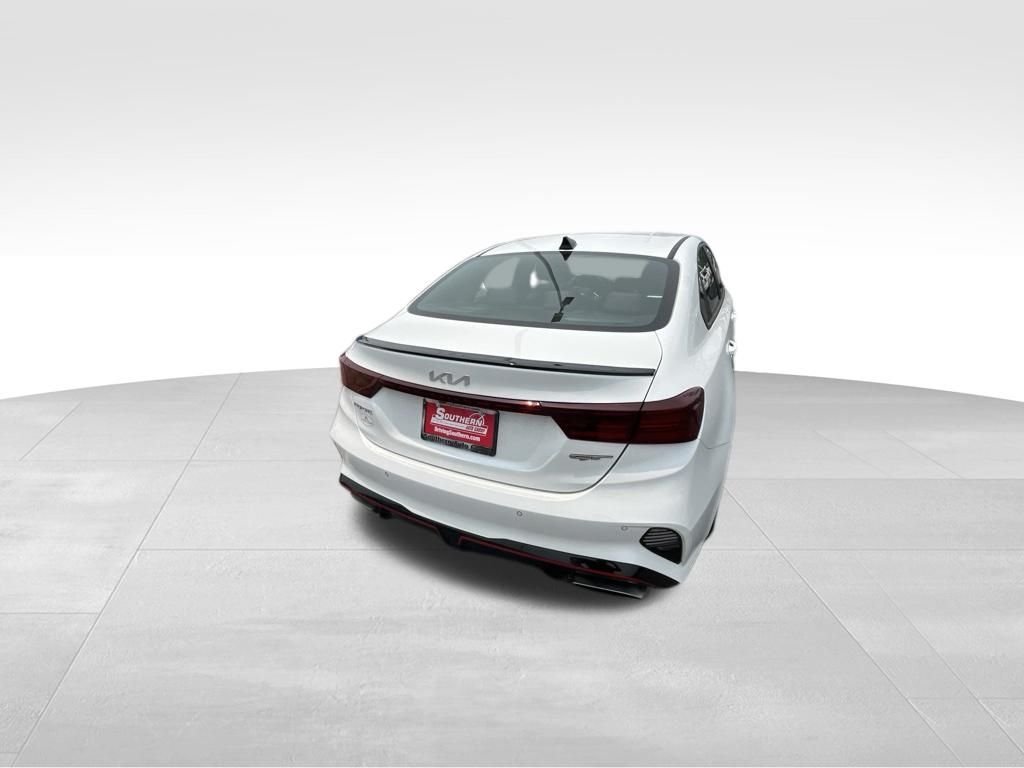 Used 2023 White Kia GT image 16