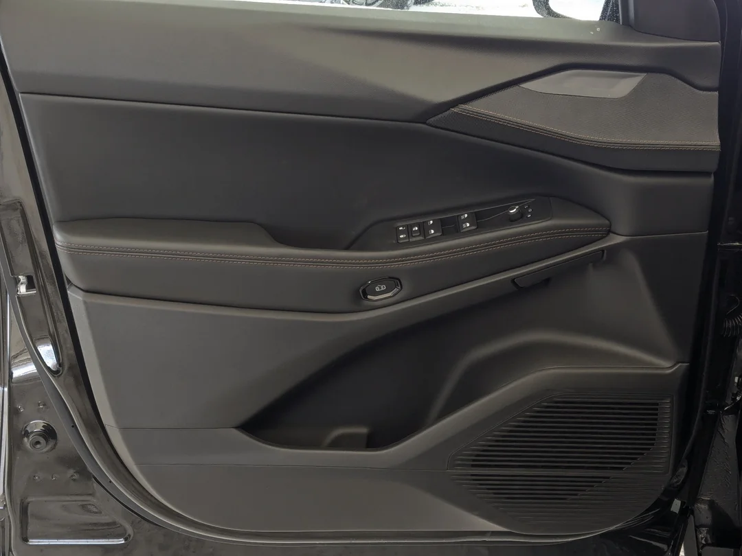 New 2026 Black Jeep Limited - - 4x4 - 1.6L Turbo Hybrid - Power Liftgate - Wireless Charging & More! image 14