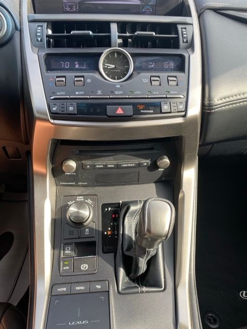 Used 2018 White Lexus 300 Base image 29