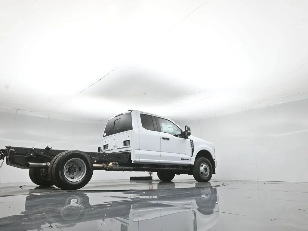 New 2025 White Ford XL image 44