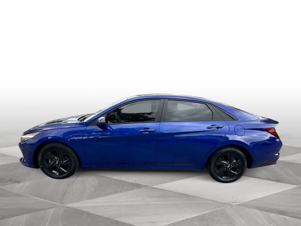Used 2023 Intense Blue Hyundai SEL image 5