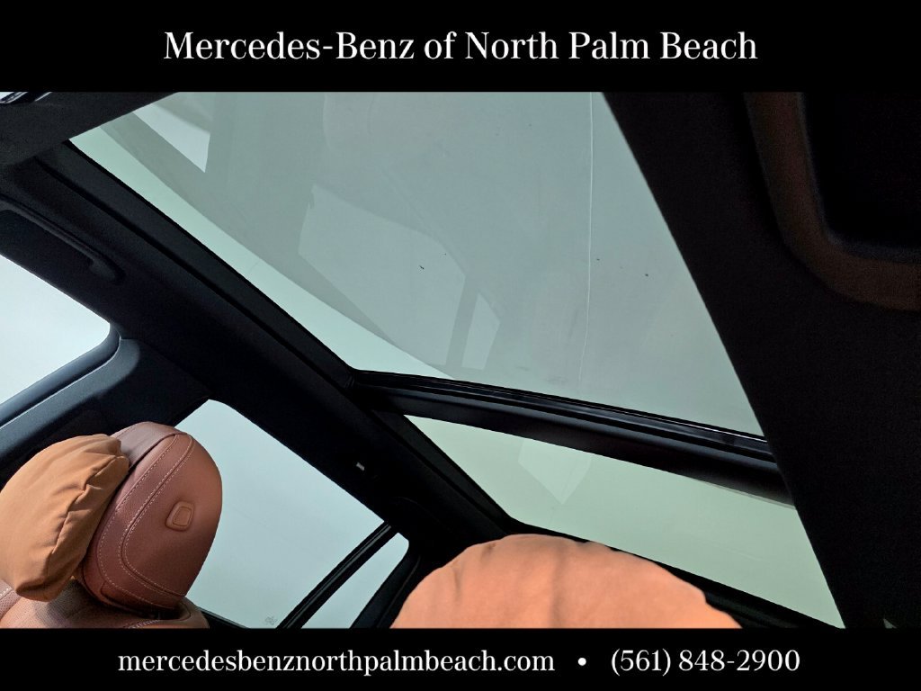 New 2027 MANUFAKTUR Moonlight White Metallic Mercedes-Benz GLS 450 image 10