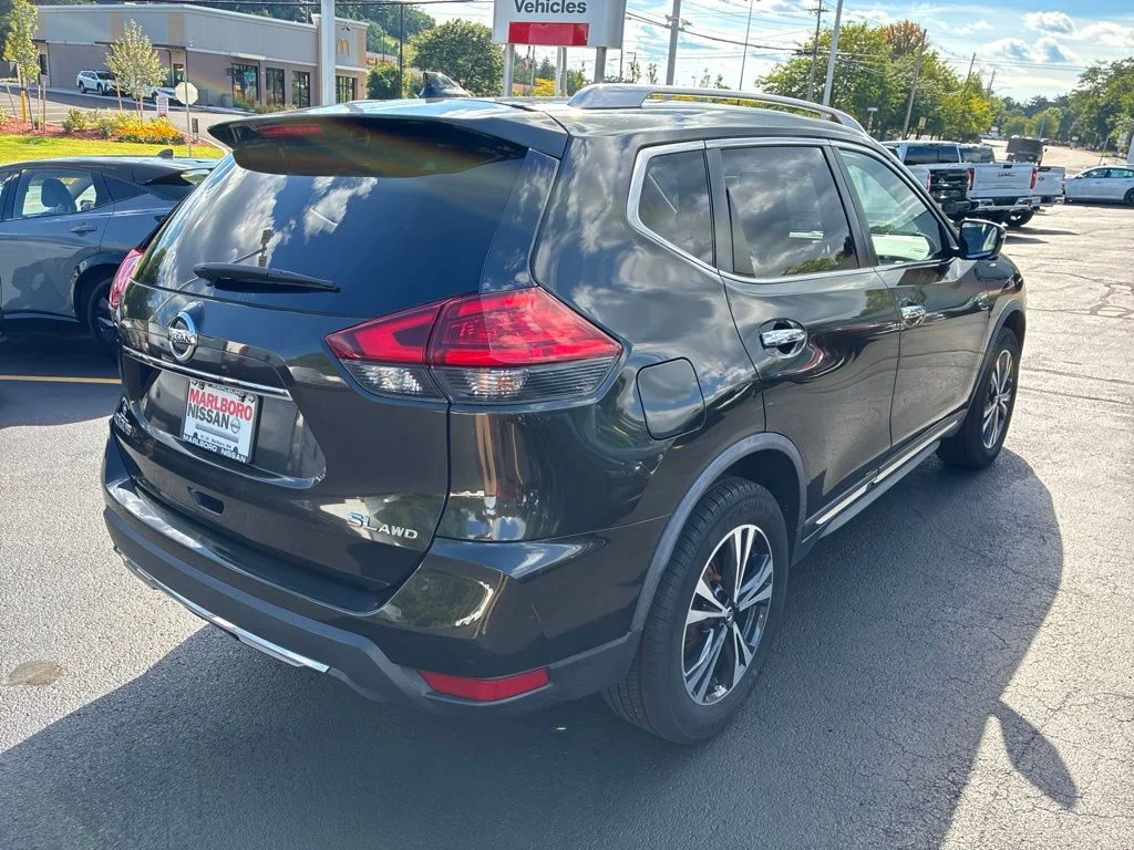 Certified Used 2017 Black Nissan SL image 7