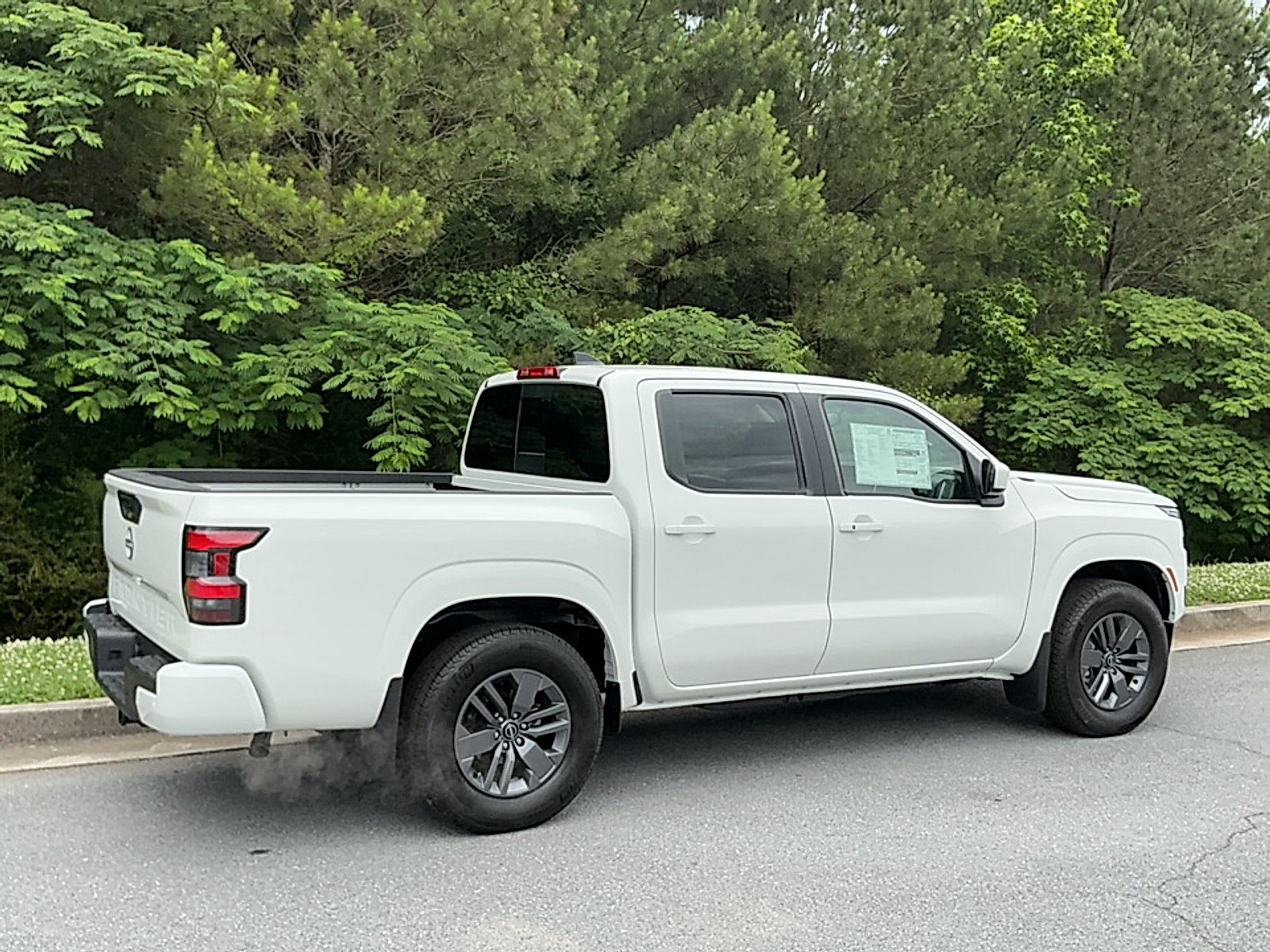New 2026 Glacier White Nissan Crew Cab SV 4x2 image 2