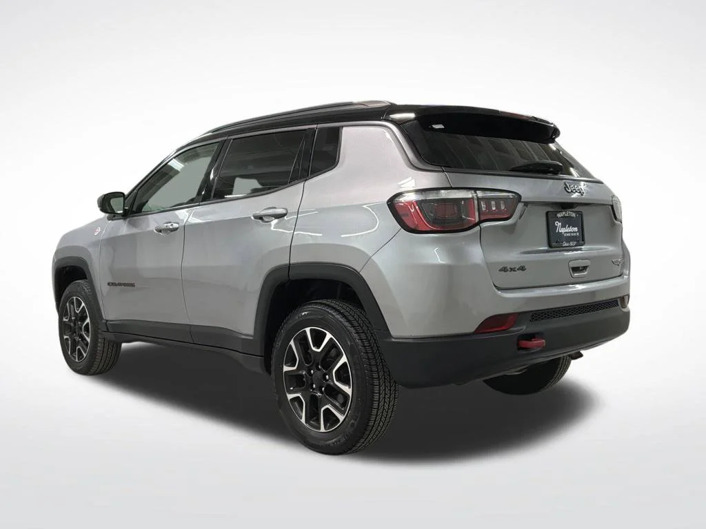 Used 2020 Jeep Compass Trailhawk with VIN 3C4NJDDB2LT208071 for sale in Morton Grove, IL