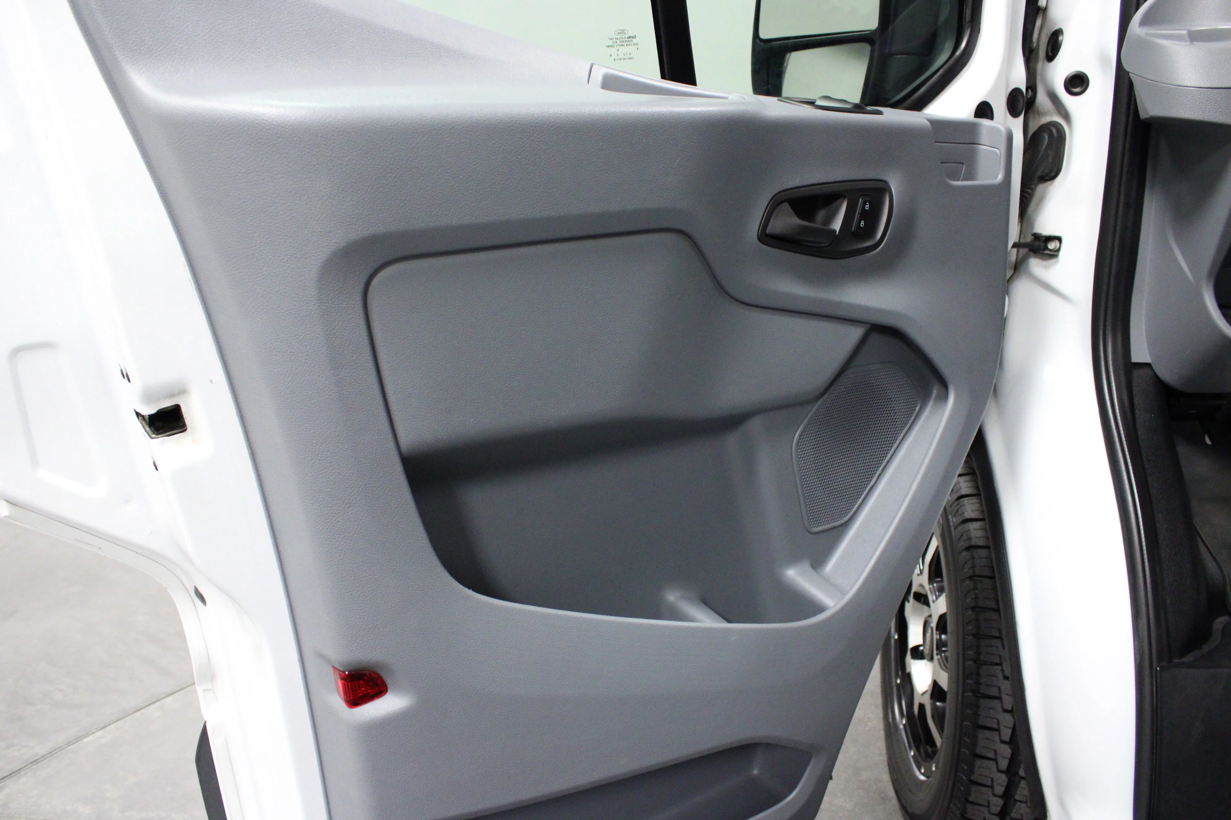 Used 2018 White Ford XLT image 11