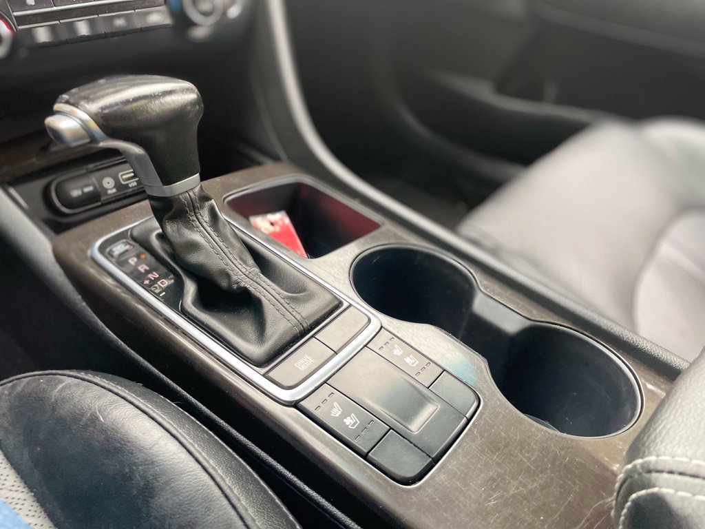 Used 2018 Sparkling Silver Kia EX image 15