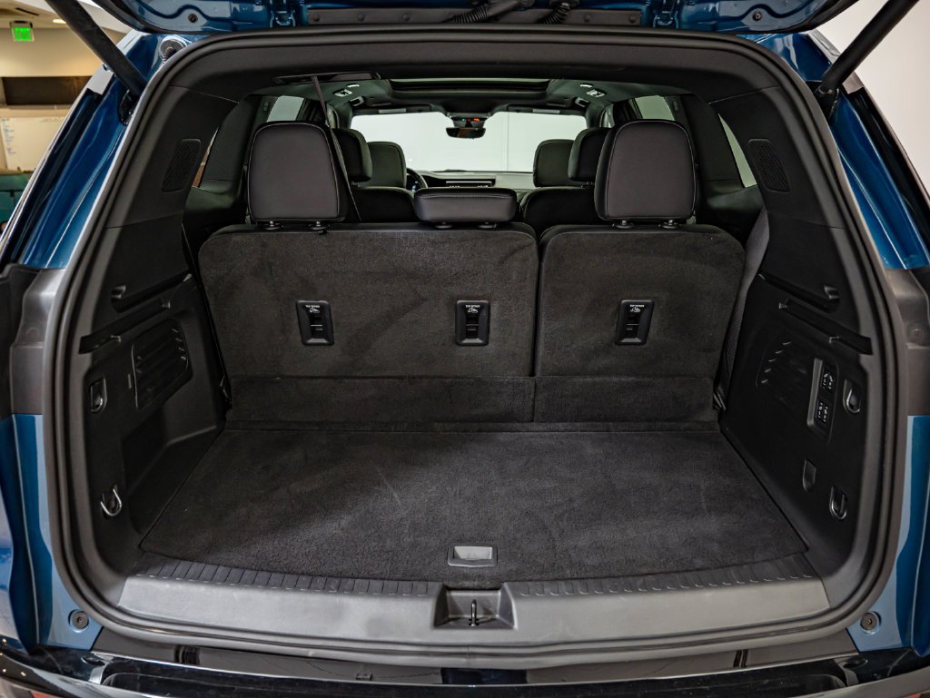 2024 GMC Acadia Denali - Photo 39
