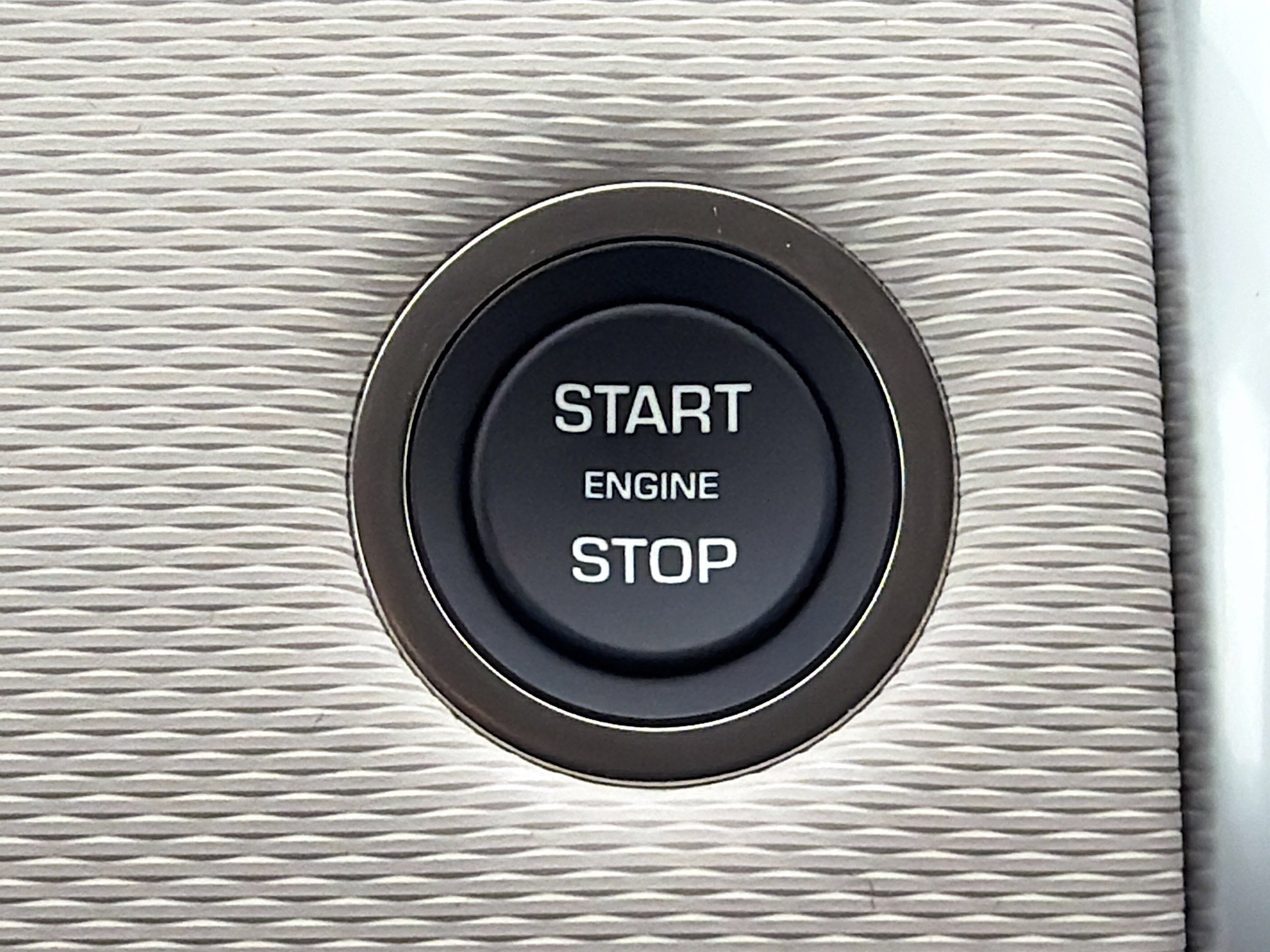 New 2026 Fuji White Land Rover Gemini Edition image 38