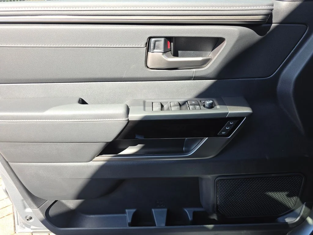 2026 Toyota Tundra Limited - Photo 26