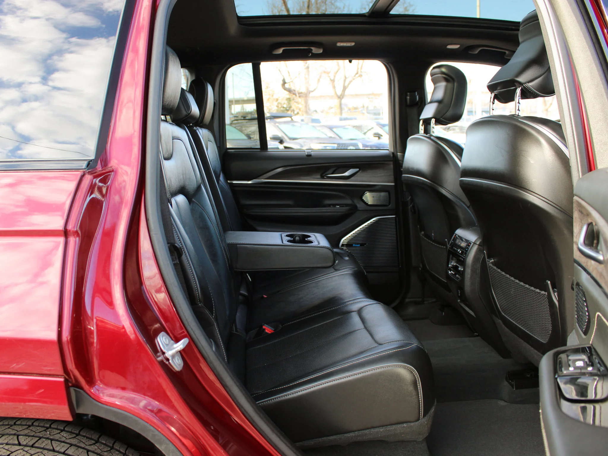 Certified Used 2023 Red Jeep Overland * No Accidents | V6 | Apple CarPlay | Massage Seats | Night Vision | Adaptive Cruise image 19