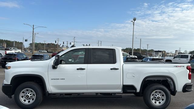 New 2026 Summit White Chevrolet WT image 7