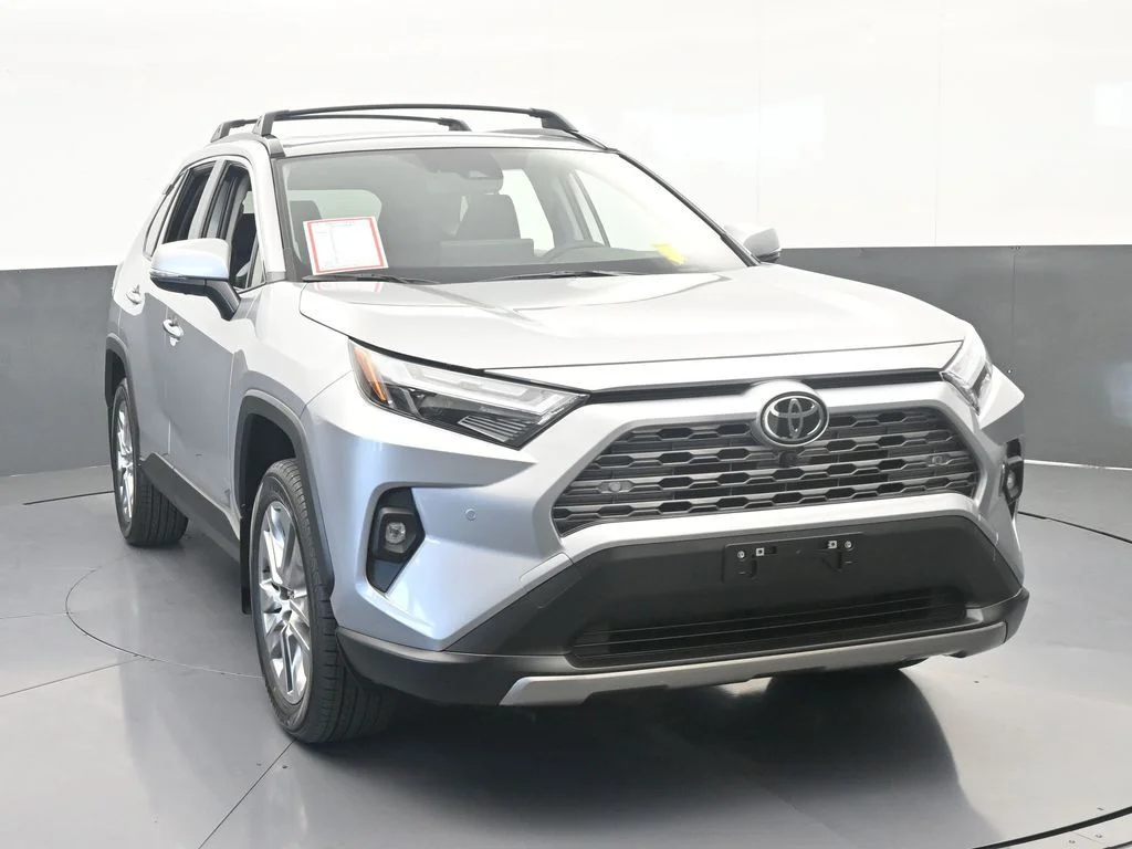 Used 2025 Silver Sky Metallic Toyota Limited image 8