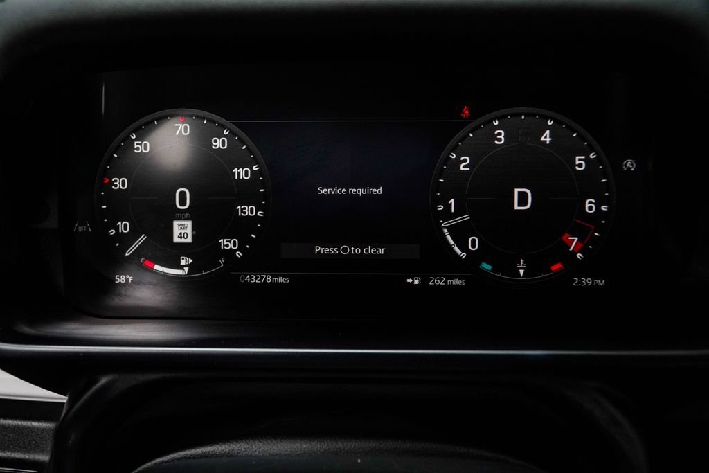 Used 2025 White Land Rover S image 37