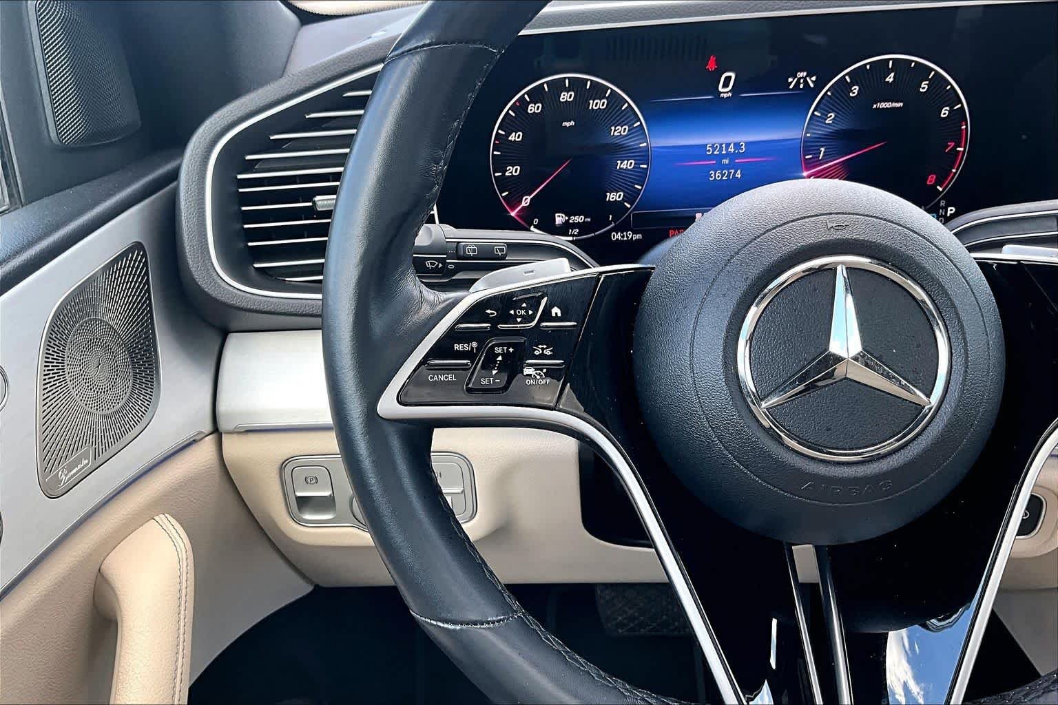 Used 2025 Polar White Mercedes-Benz GLE 350 image 24