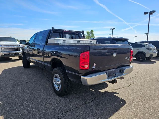 Used 2007 Brilliant Black Crystal Pearl Dodge SLT image 7