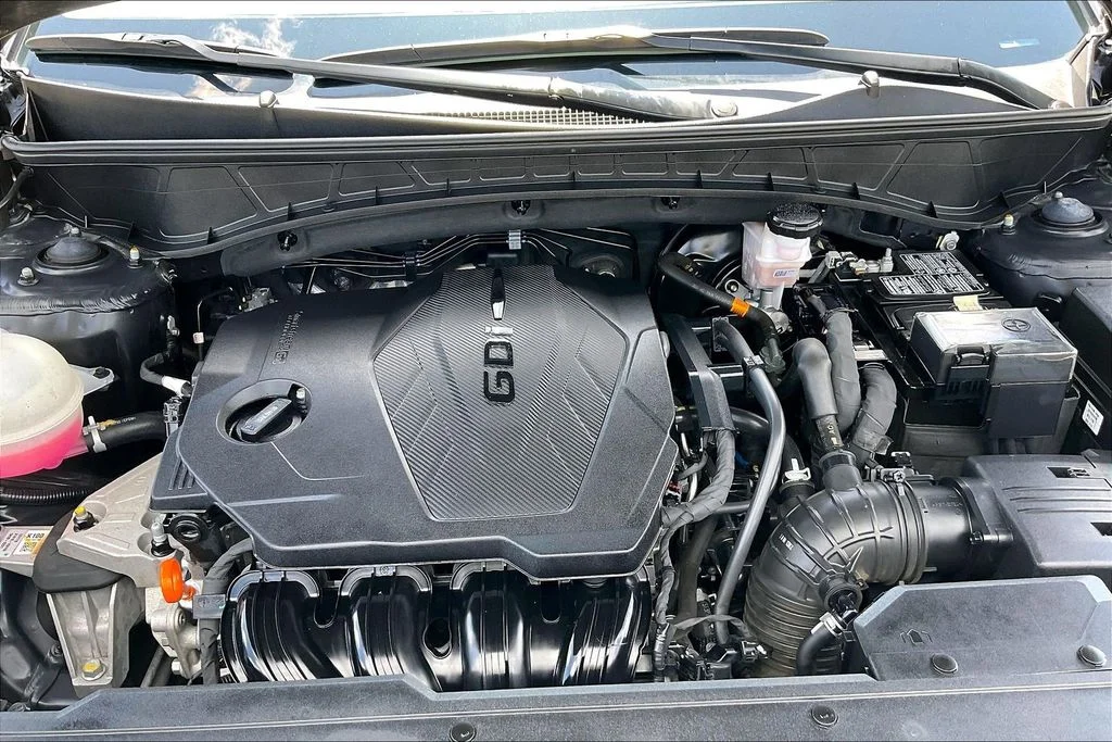 Used 2024 Black Hyundai SEL image 31