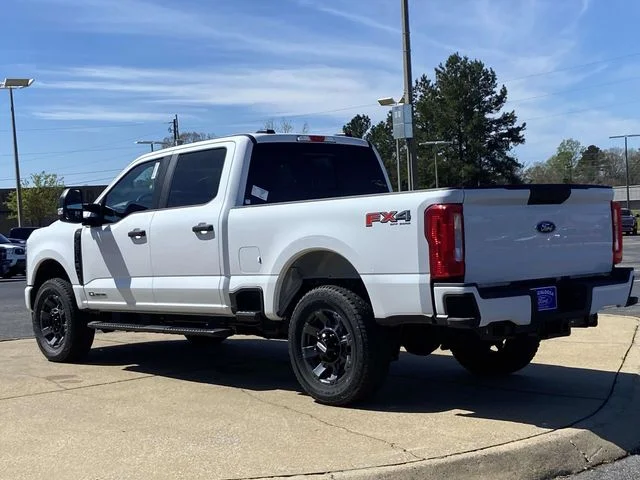 New 2026 Oxford White Ford XL image 4