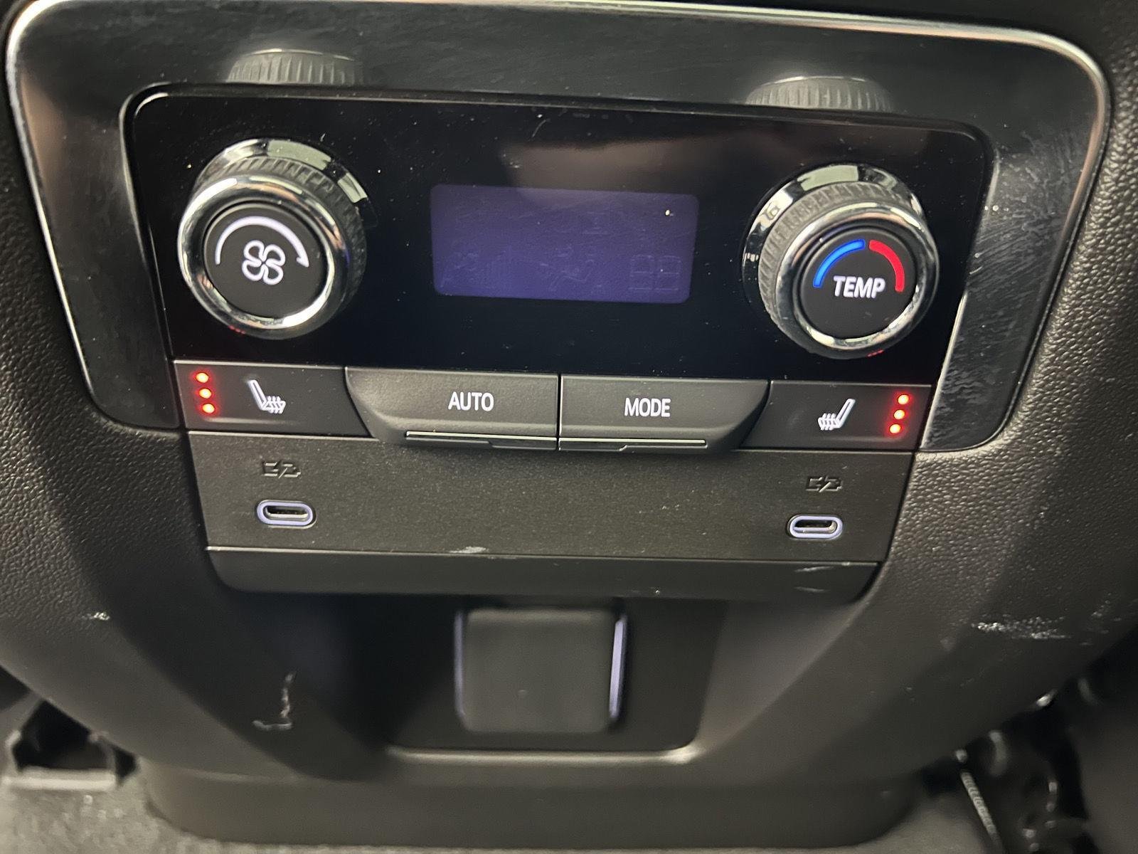 Used 2025 Sterling Gray Metallic Chevrolet High Country image 25