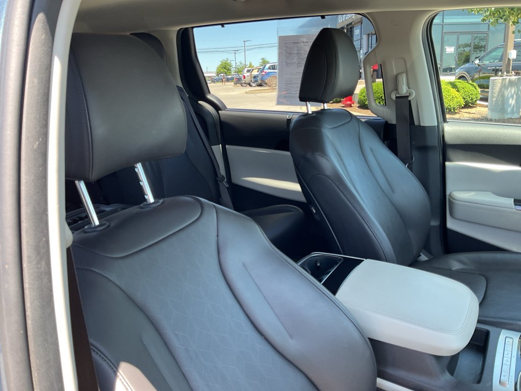 Used 2022 Astra Blue Kia EX image 12