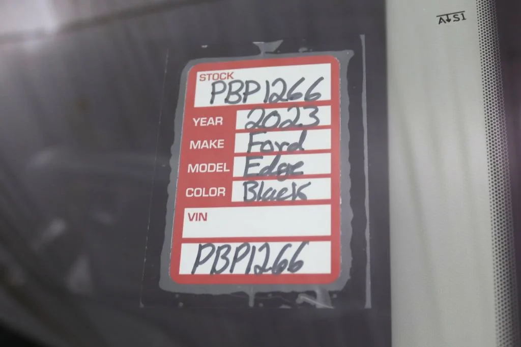 Used 2023 Black Ford SEL image 30