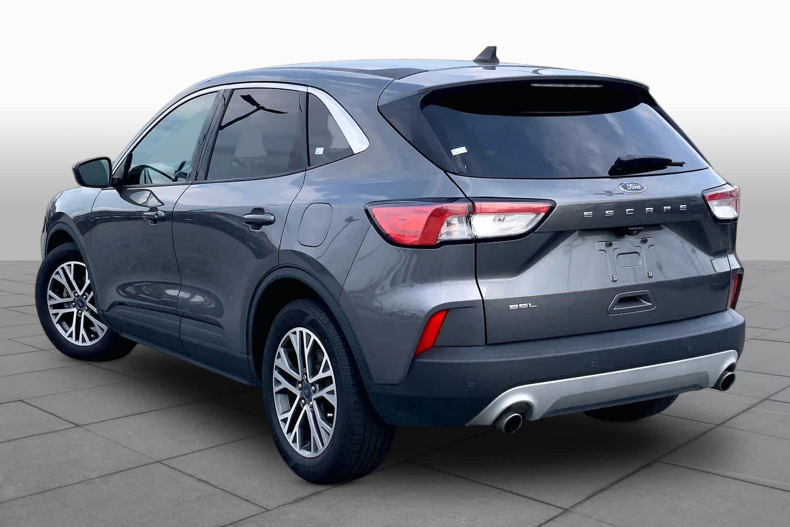 Used 2022 Carbonized Gray Metallic Ford SEL image 12