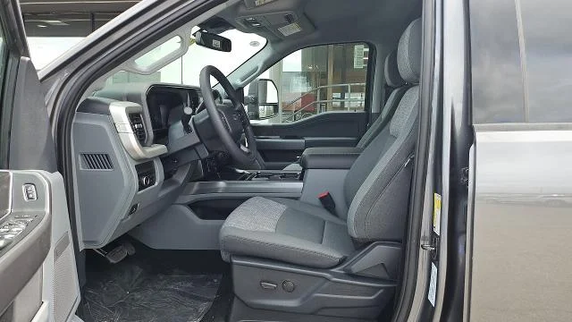 New 2026 Carbonized Gray Metallic Ford XLT 4WD image 23