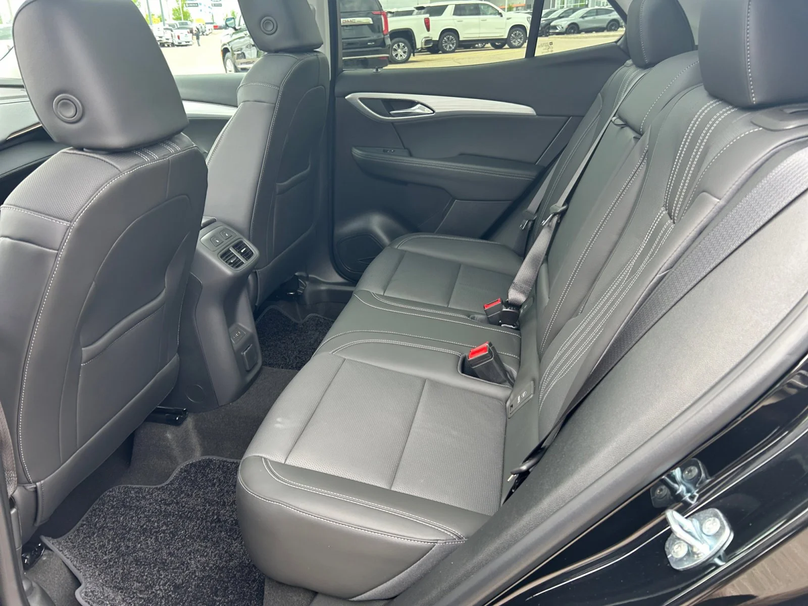 New 2026 Ebony Twilight Metallic Buick Avenir AWD image 19