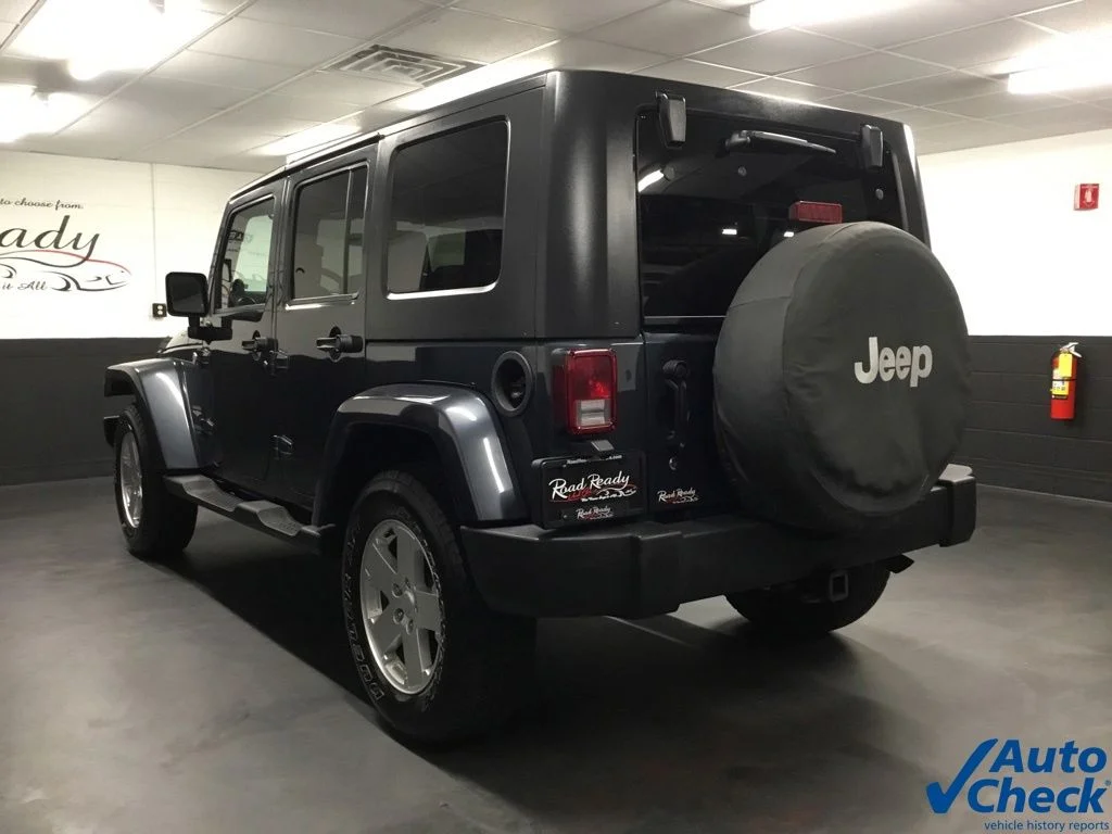 Used 2007 Blue Jeep Unlimited Sahara image 8