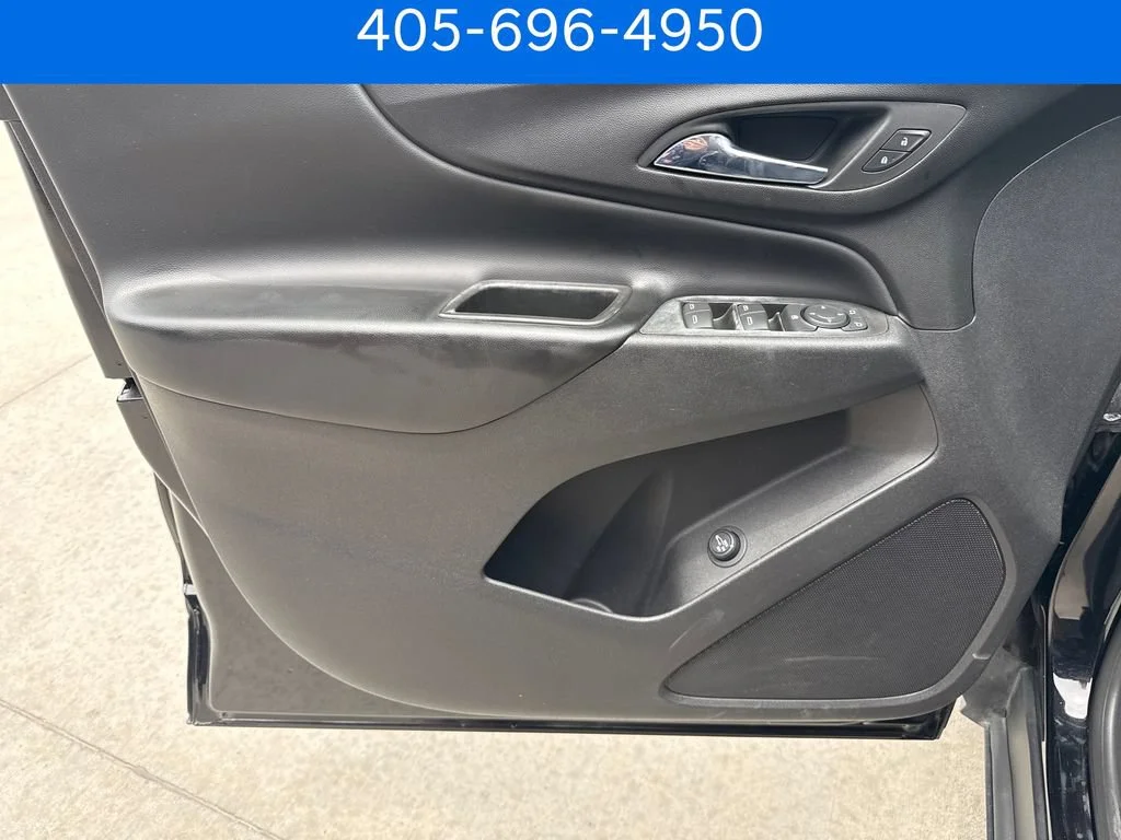 Pre-Owned 2022 Chevrolet Equinox LT