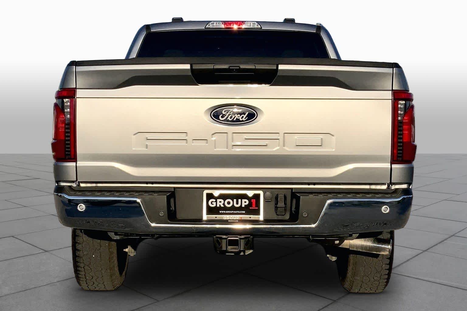 Used 2025 Iconic Silver Ford XLT image 5