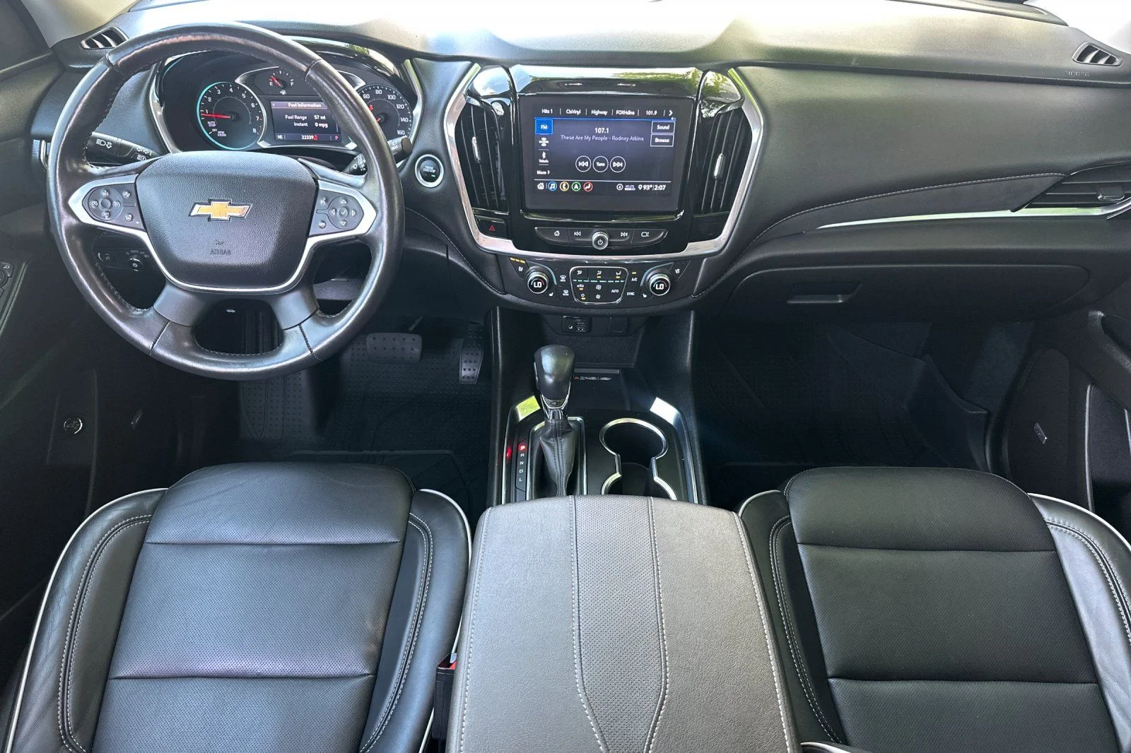 Used 2021 Beige Chevrolet High Country image 12