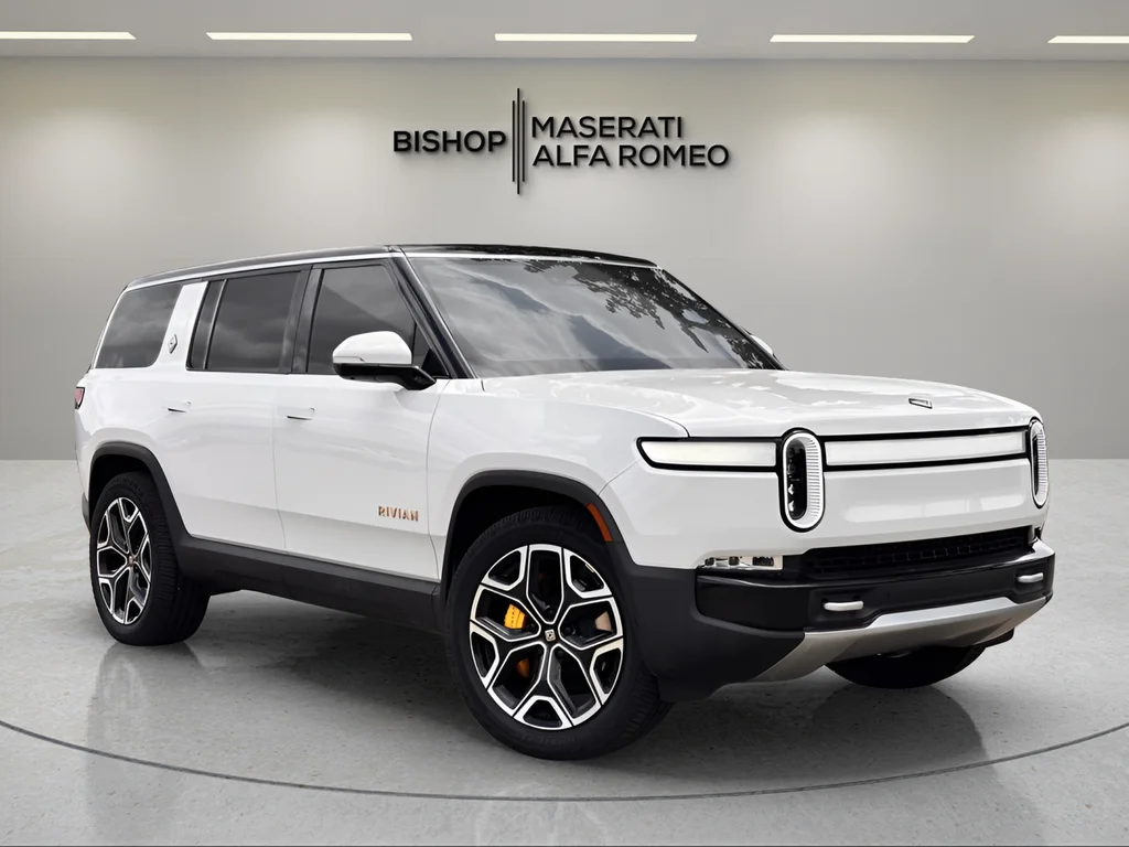 2024 Rivian R1S Adventure Quad-Motor Large Pack's photo