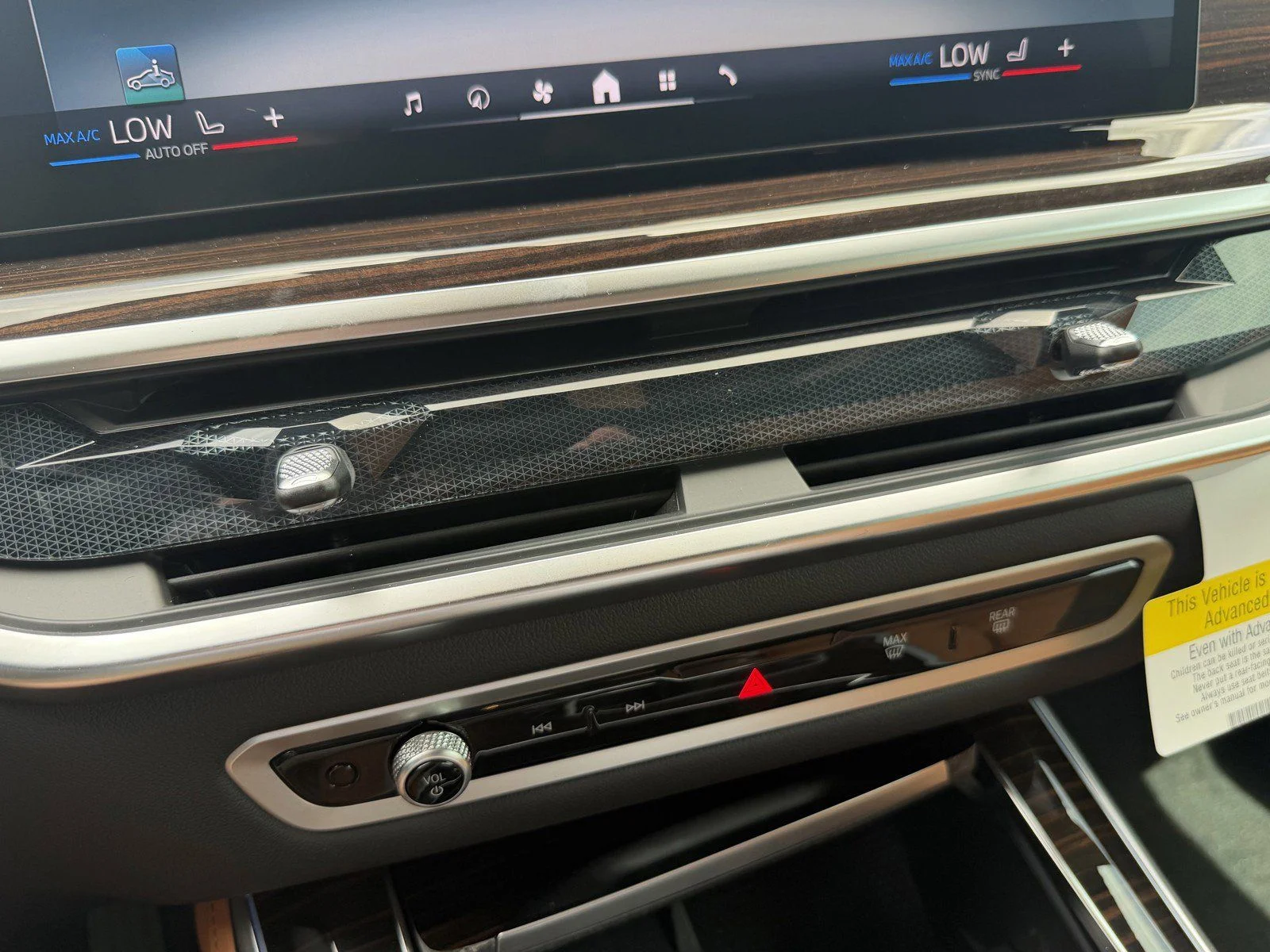 New 2026 Alpine White BMW xDrive50e image 32