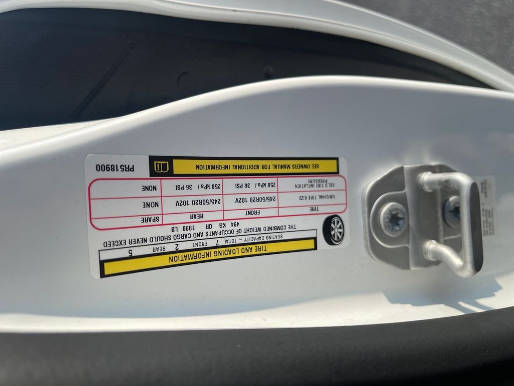 Used 2023 White Chrysler Touring L image 24
