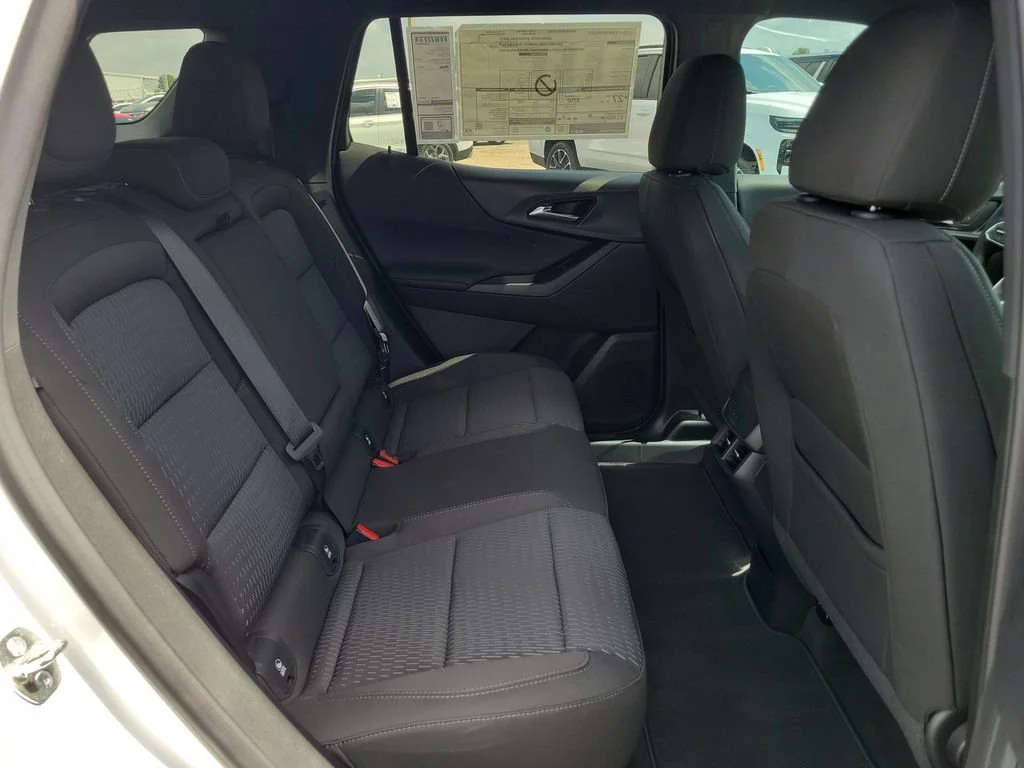 New 2026 Summit White Chevrolet LT image 18