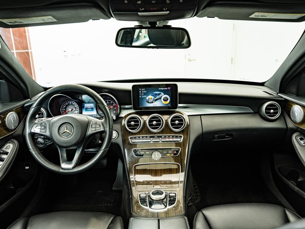 Used 2018 White Mercedes-Benz C 300 image 4