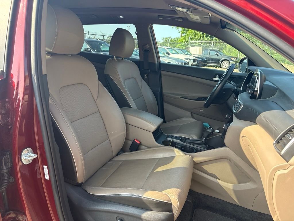 Used 2020 Red Hyundai Ultimate image 17