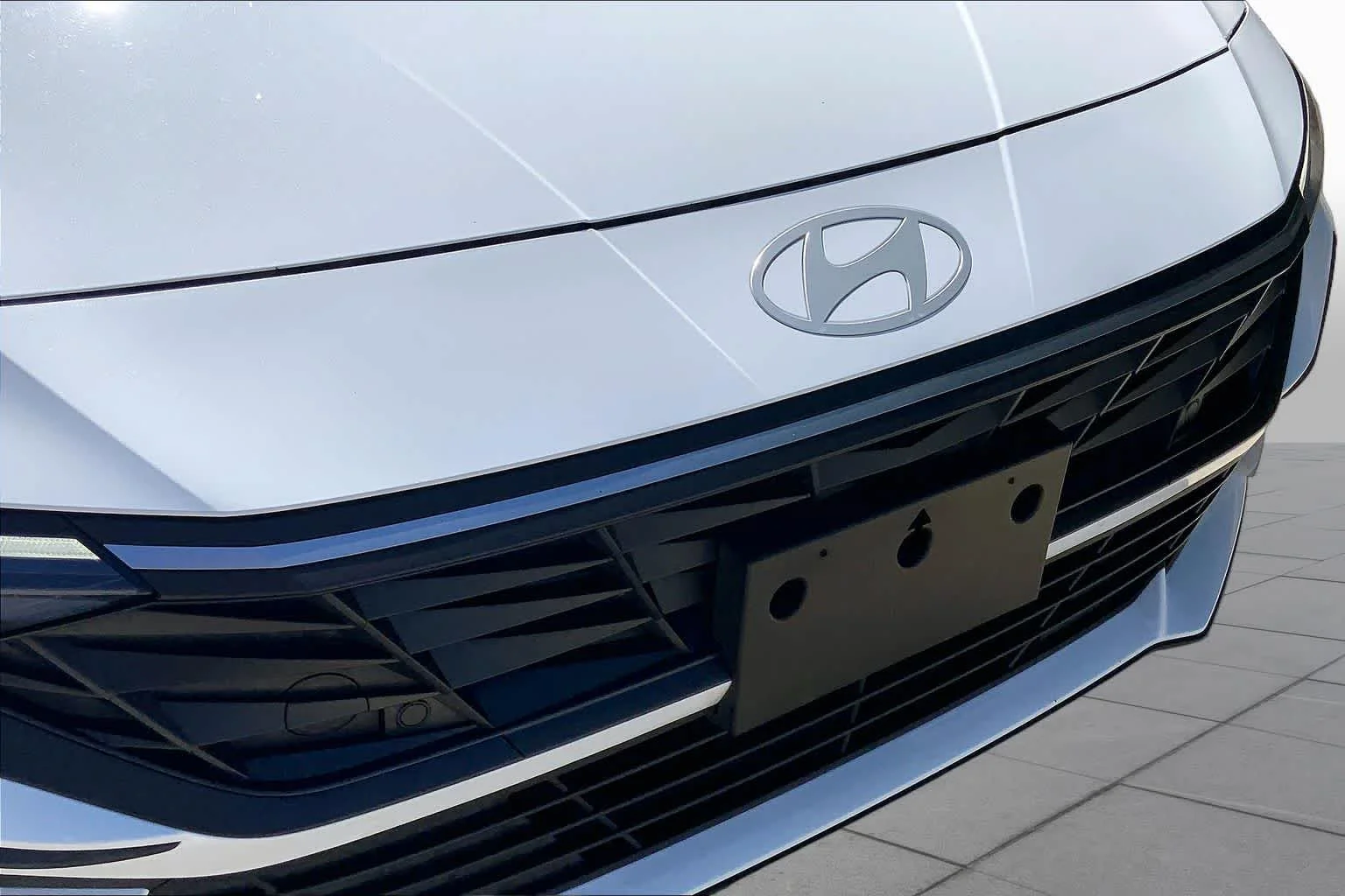 Used 2024 Serenity White Hyundai SEL image 32